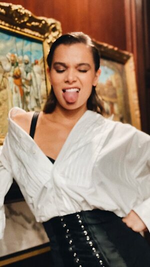 Hailee Steinfeld leaked photo #37
