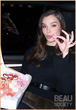 Hailee Steinfeld