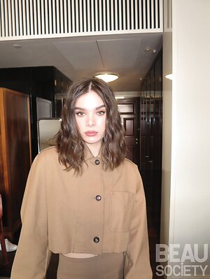 Hailee Steinfeld leaked photo #96