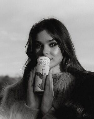 Hailee Steinfeld