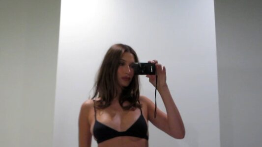Hailey Baldwin Bieber Hot leaked photo #32