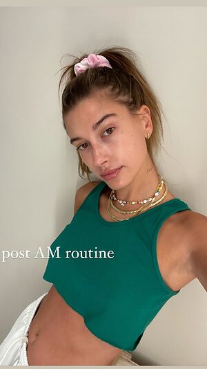 Hailey Baldwin Bieber Hot