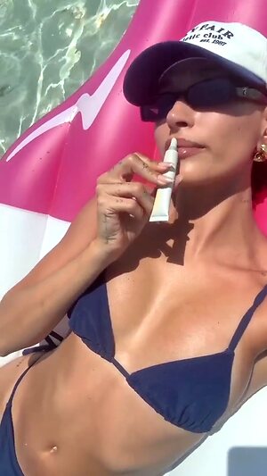 Hailey Baldwin Bieber Hot leaked photo #73