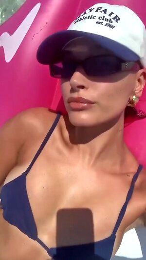 Hailey Baldwin Bieber Hot leaked photo #76