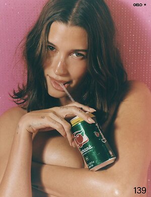 Hailey Baldwin Bieber leaked photo #6
