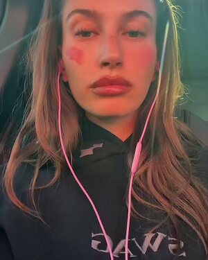 Hailey Baldwin Nude Leaked Photo #82