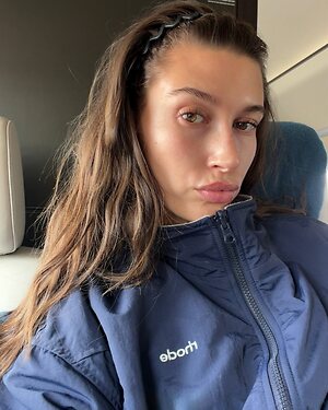 Hailey Baldwin Nude Leaked Photo #88