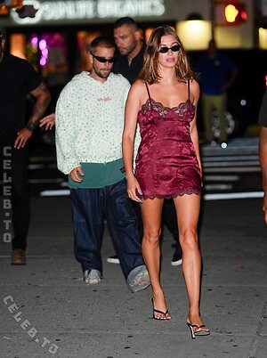 Hailey Bieber