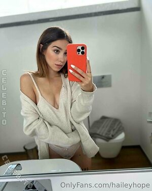 Hailey HopeX leaked photo #79