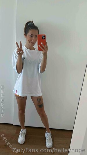 Hailey HopeX leaked photo #279