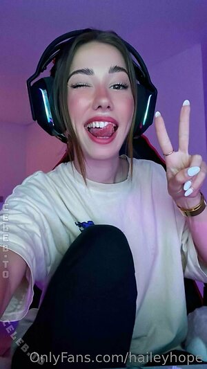 Hailey HopeX leaked photo #280