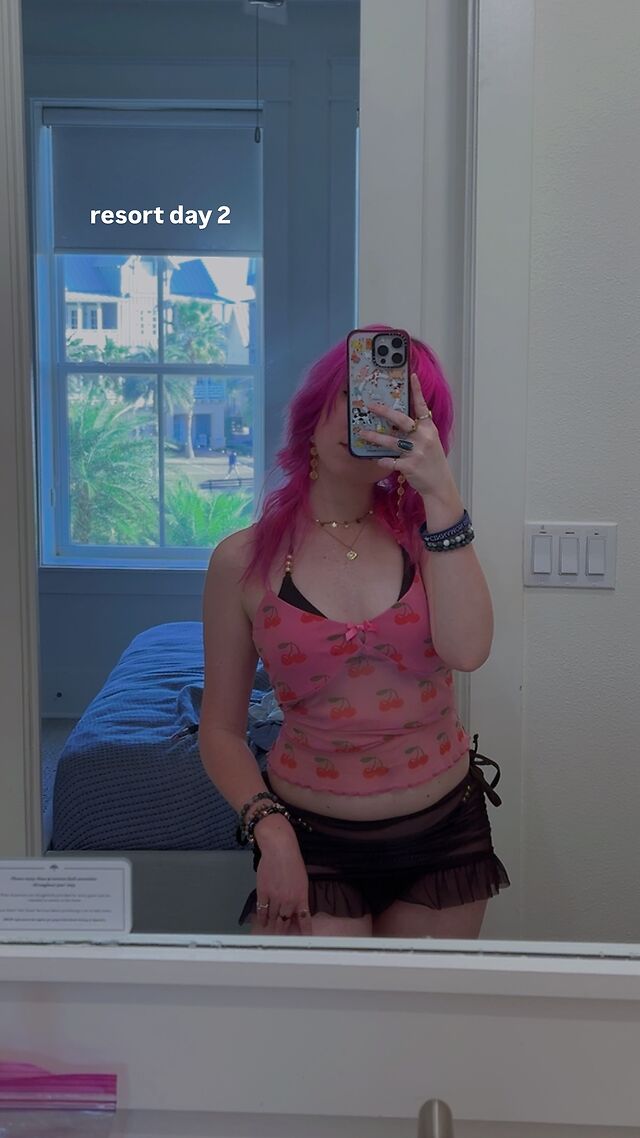 Hailey J. Strader leaked photos