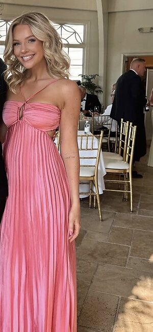 Hailey Malles leaked photo #6