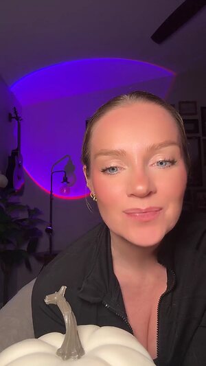 Hailey Malles leaked photo #45