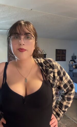 Haileyavocad0 leaked photo #3