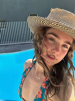 Haley Lu Richardson Nude Leaked Photo #48