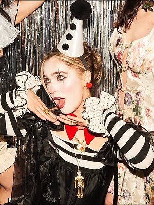 Haley Lu Richardson leaked photo #67