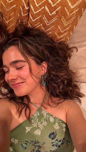 Haley Lu Richardson leaked photo #93