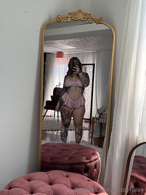 Haleylale leaked photo #9