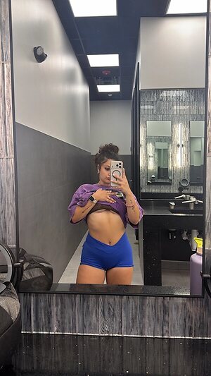 haley.schwartzz leaked photo #7