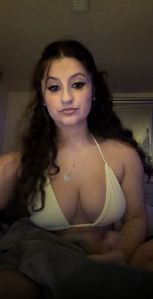 haley.schwartzz leaked photo #28