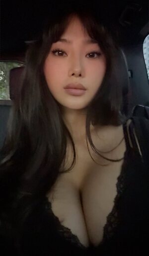 Haliun__b__ leaked photo #121