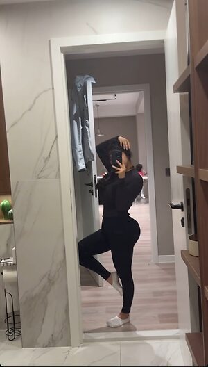 Haliun__b__ leaked photo #129