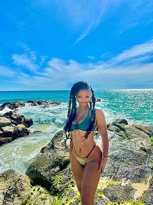 Halle Bailey Actress