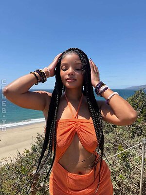 Halle Bailey Nude Leaked Photo #6