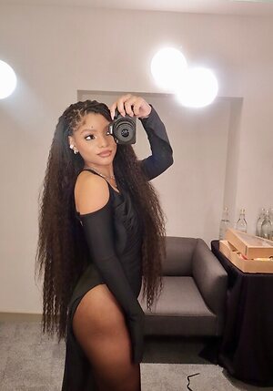Halle Bailey leaked photo #22
