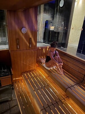Halle Bailey leaked photo #33