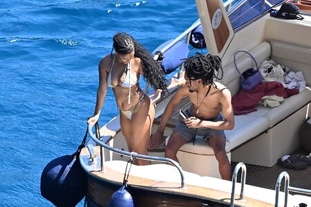 Halle Bailey leaked photo #51