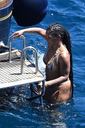 Halle Bailey leaked photo #62
