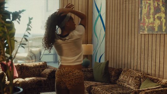 Halle Bailey Nude Leaked Photo #95