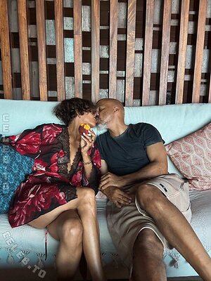 Halle Berry photo