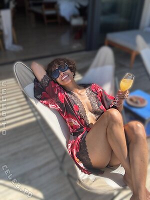 Halle Berry Nude Leaked Photo #35