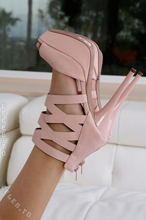 Halle Von Nude Leaked Photo #12