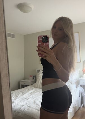 hallieebrooks leaked photo #38