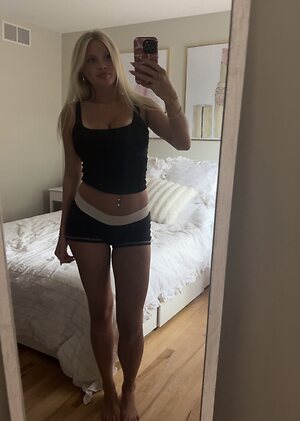 hallieebrooks leaked photo #39