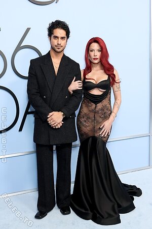 Halsey Nude Leaked Photo #16