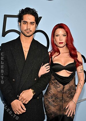 Halsey Nude Leaked Photo #21