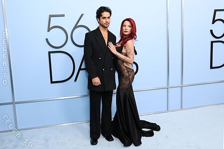 Halsey Nude Leaked Photo #25