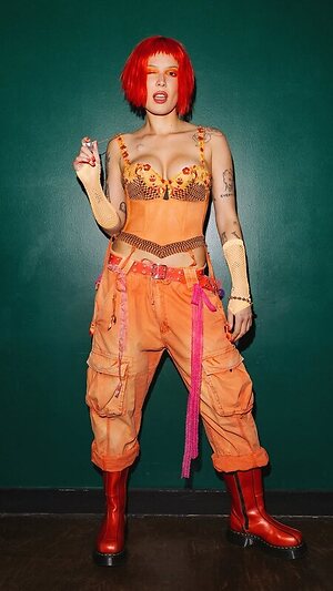 Halsey leaked photo #45