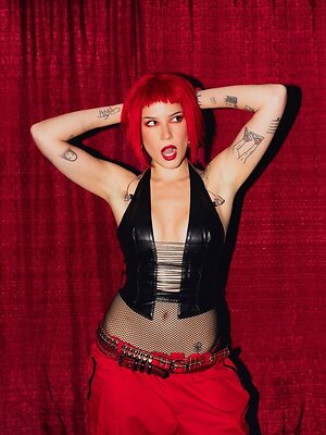 Halsey leaked photo #46