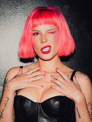 Halsey leaked photo #48