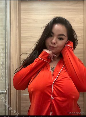 Hananoami Nude Leaked Photo #2