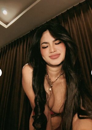 Hani Siregar leaked photo #20