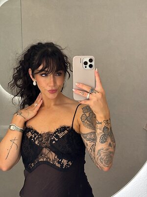 Hanna Öberg leaked photo #8