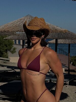 Hanna Öberg leaked photo #12