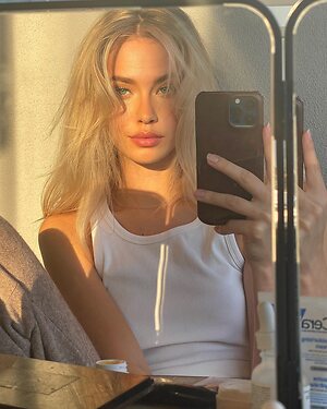 Hanna Edwinson Nude Leaked Photo #3